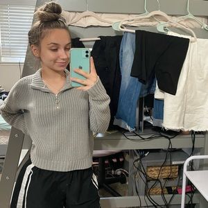 hollister quarter zip sweater